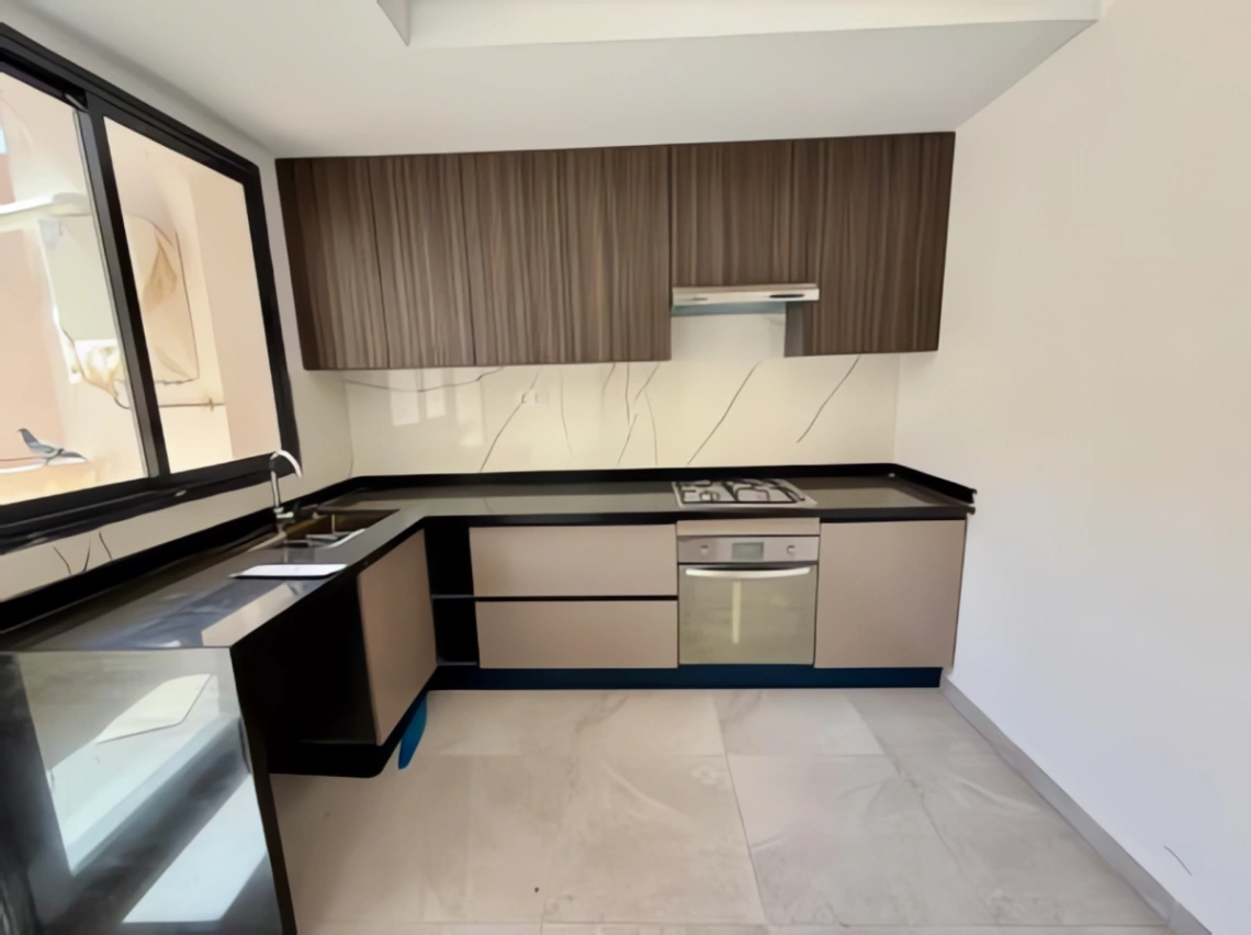 Appartement à vendre à Bab Azzouar
