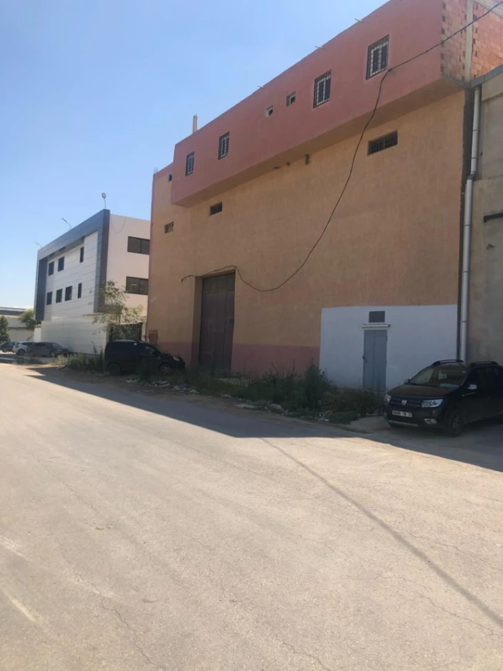 Local à Es Senia, 1600m² - 10 pièces