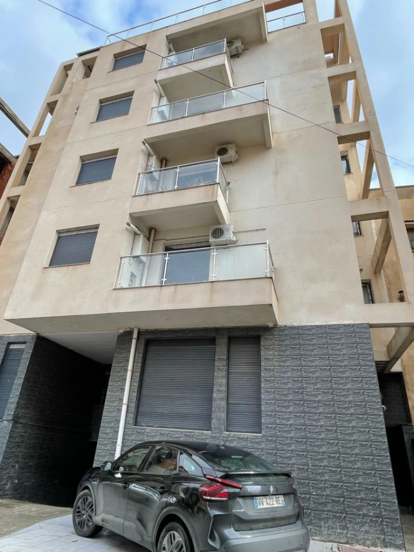 Appartement à vendre à Dely Ibrahim