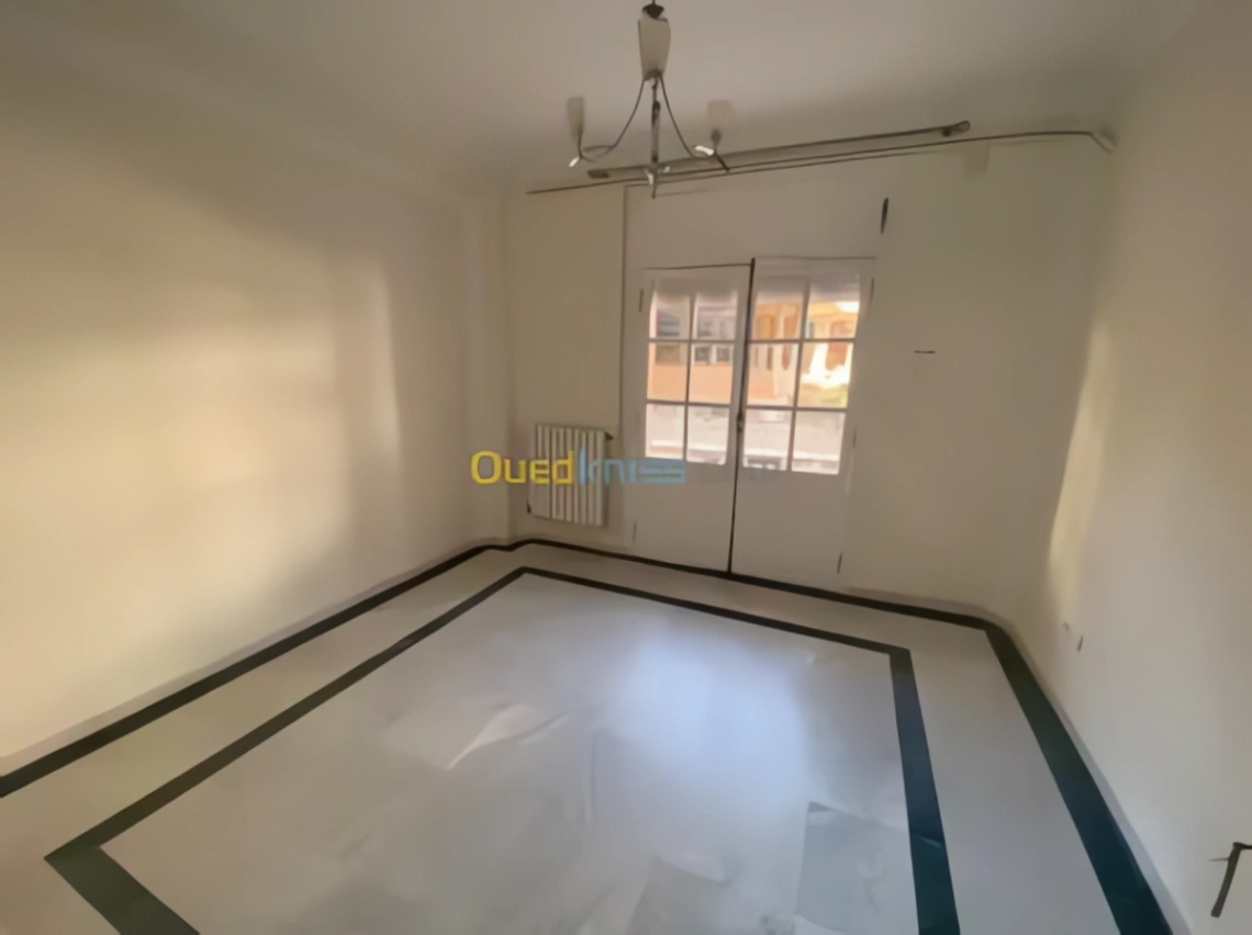 Appartement à louer à Hydra