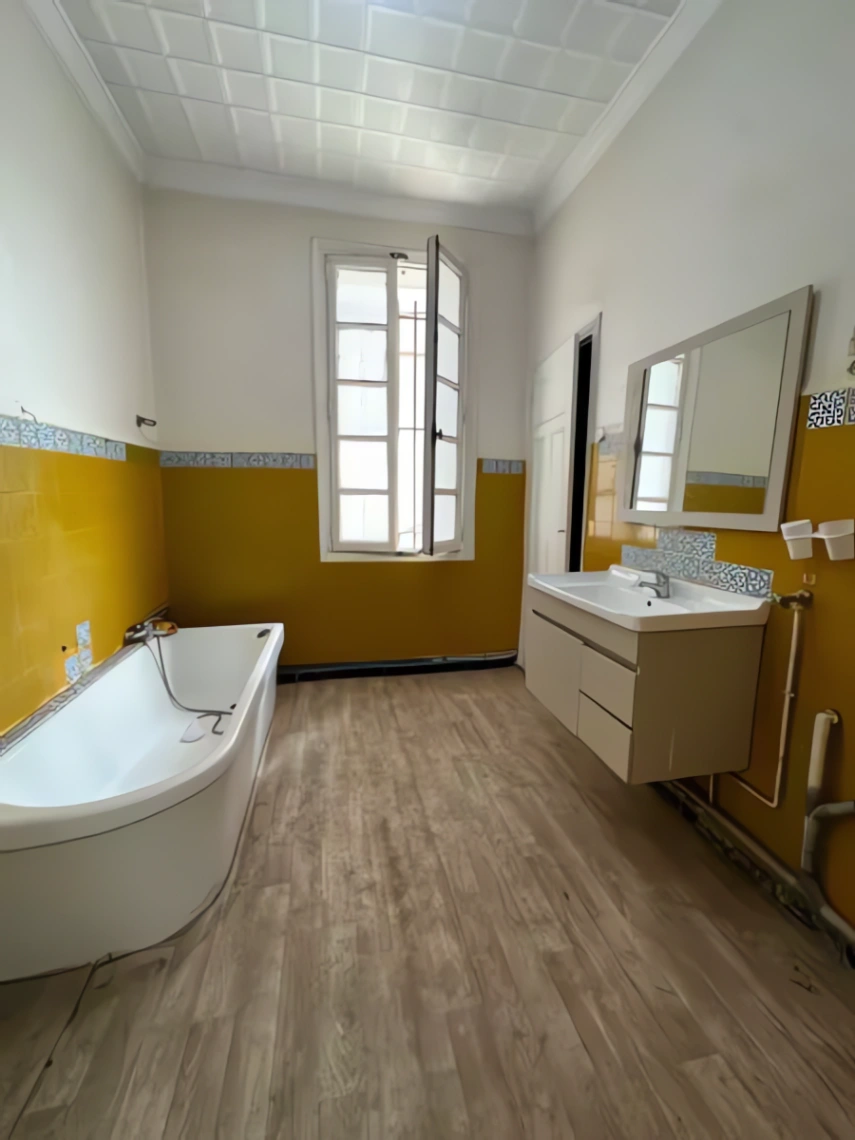 Appartement à vendre à Bir Mourad Rais