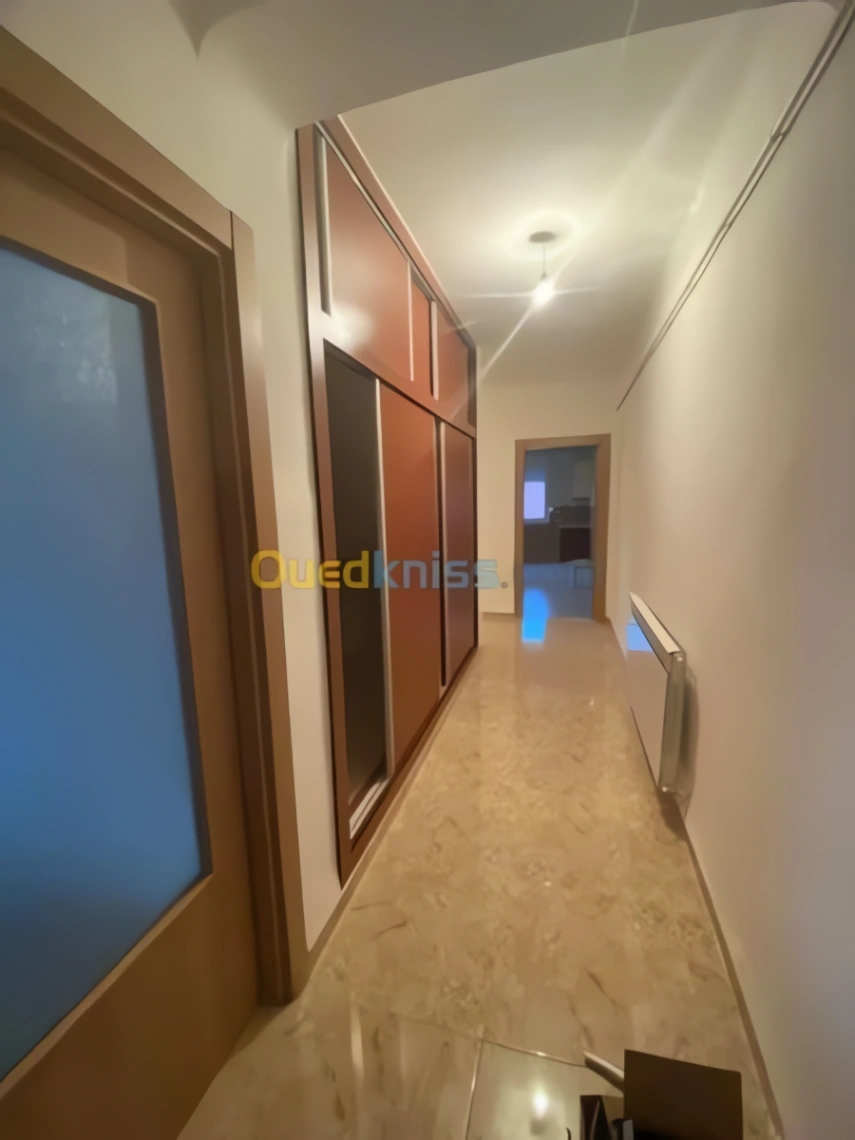 Appartement à louer à Bordj El Kiffan