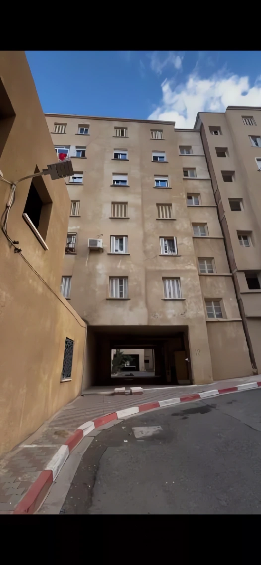 Appartement à vendre à Ain Benian
