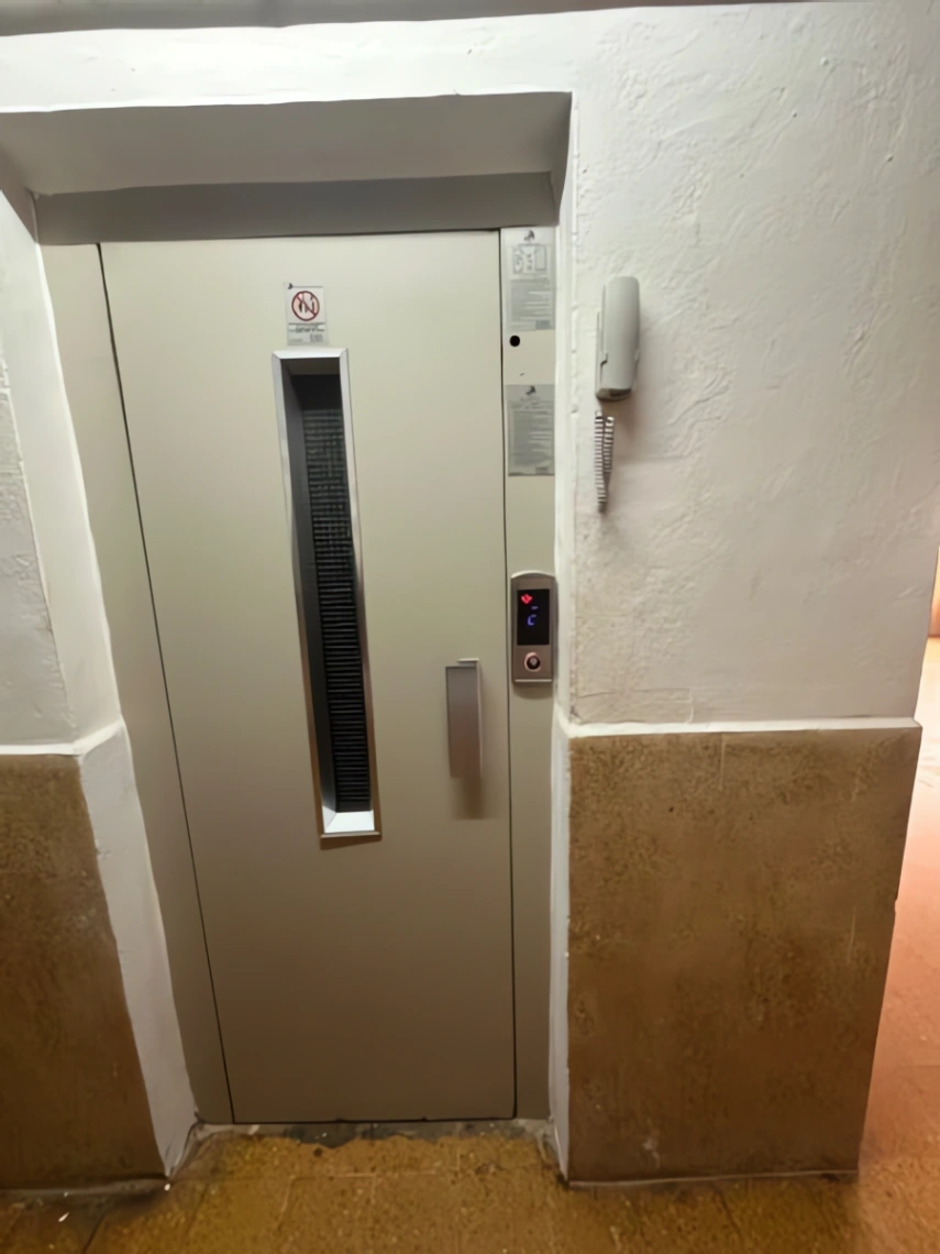 Appartement à vendre à Hydra