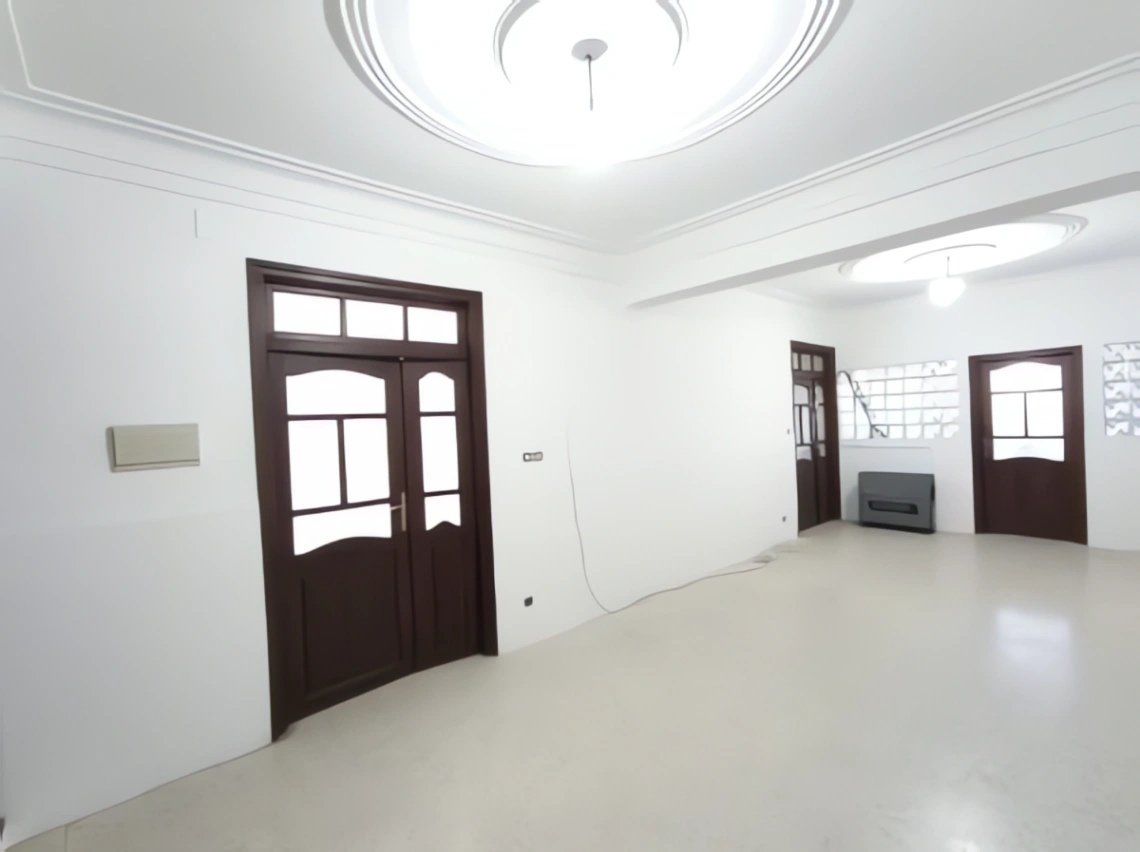 Appartement à louer à Bab Azzouar