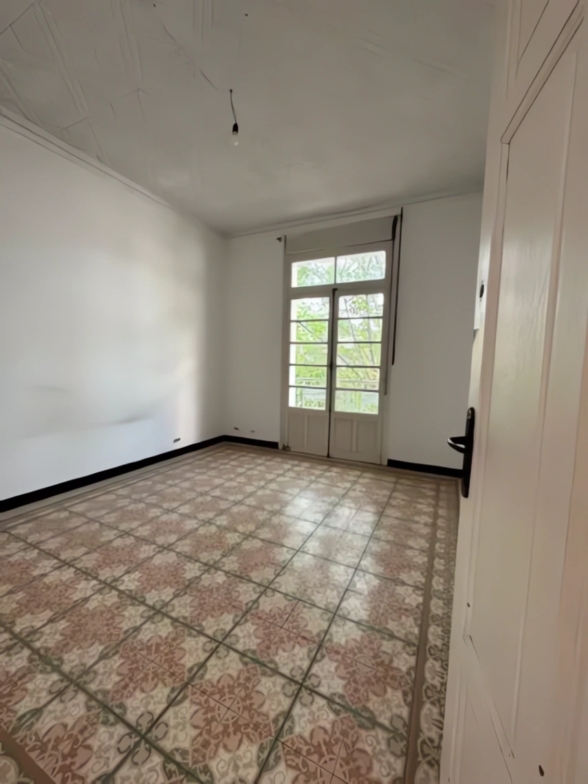 Appartement à vendre à Bir Mourad Rais