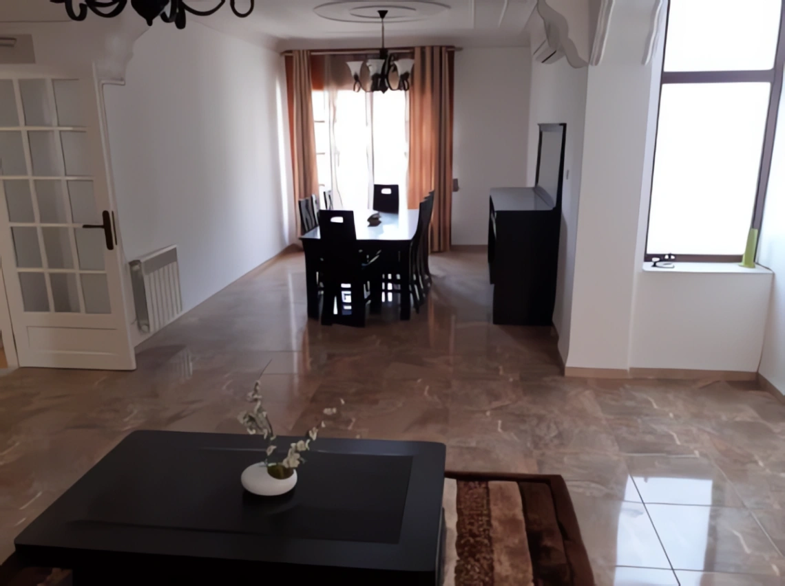 Appartement à louer à Hydra