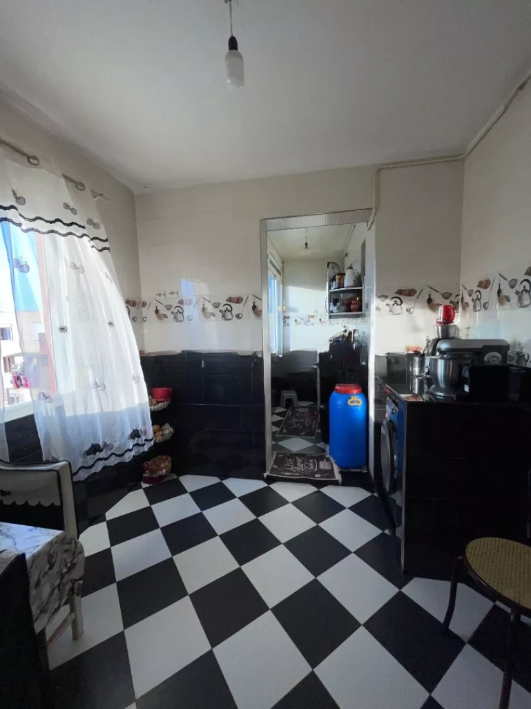 Appartement à vendre à Rouiba