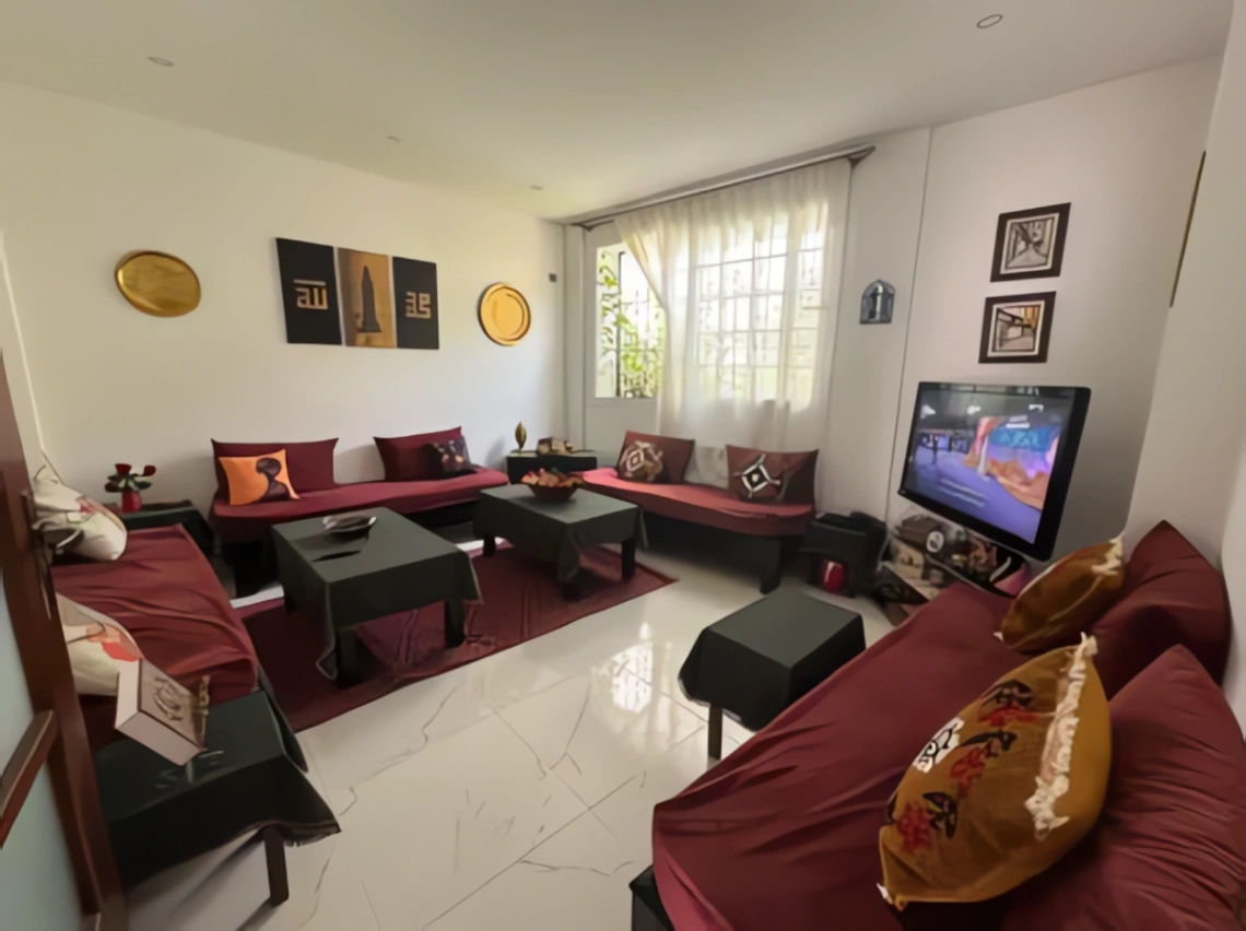 Maison à Fouka, 319m² - 8 pièces