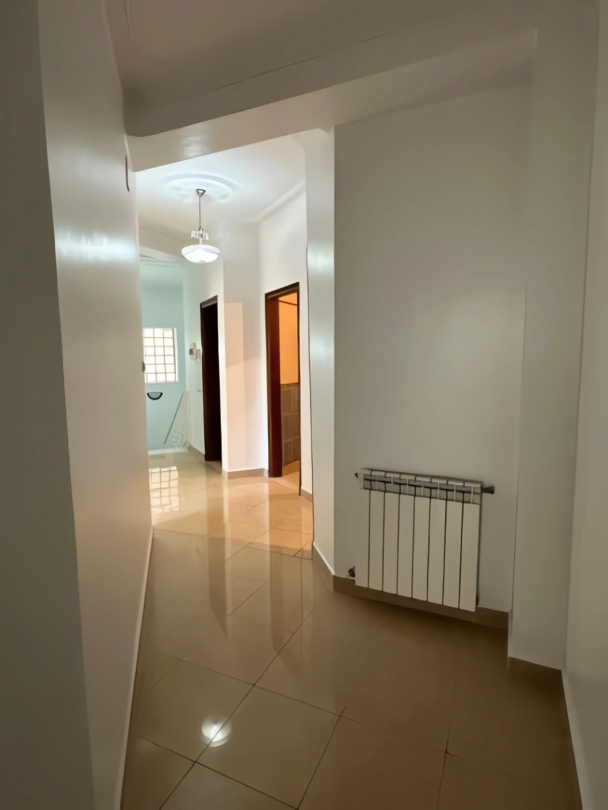 Appartement à vendre à Bir Mourad Rais