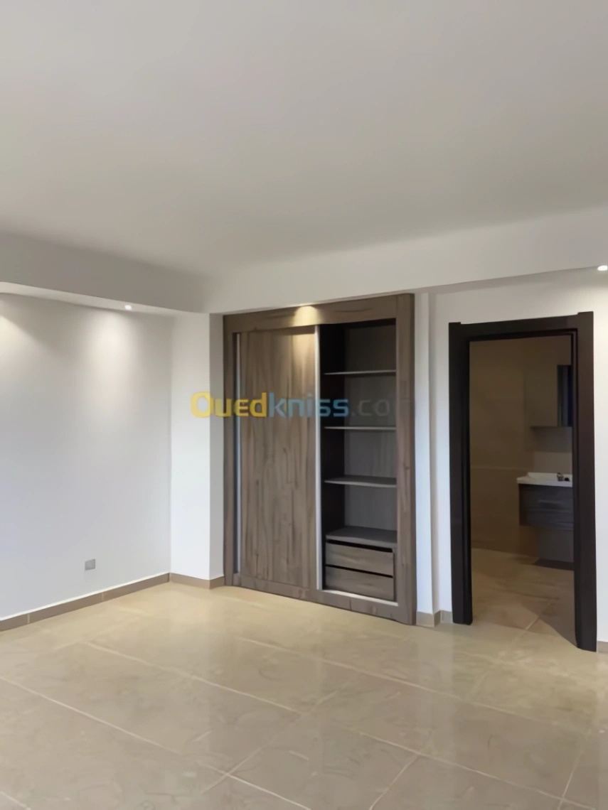 Appartement à vendre à Bordj El Kiffan