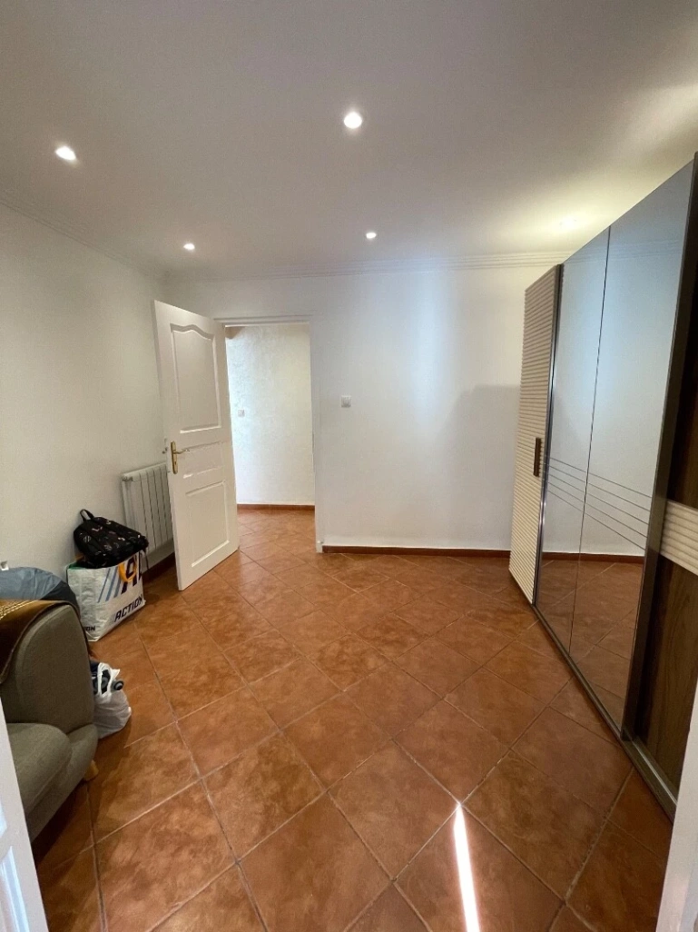 Appartement à vendre à Bordj El Bahri