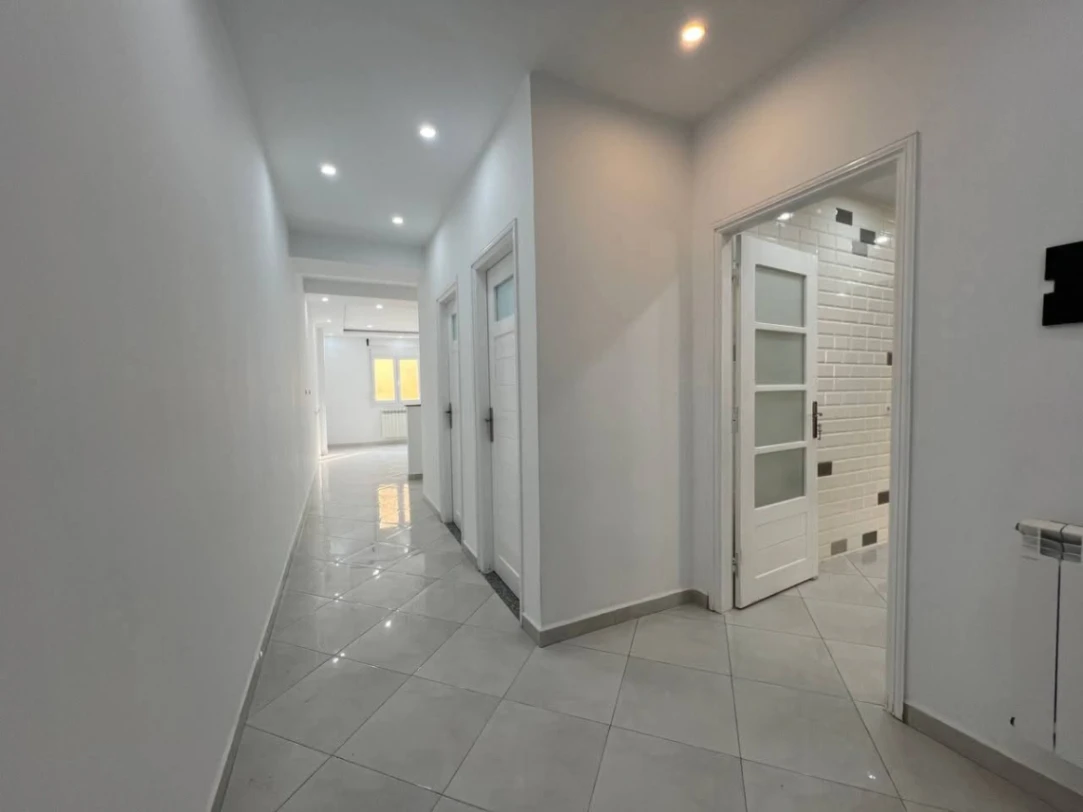 Appartement à Bordj El Kiffan, 91m² - 4 pièces