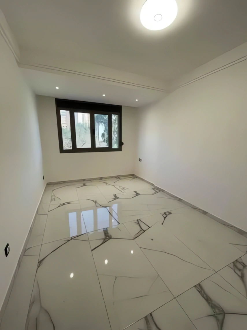 Appartement à vendre à Bab Azzouar