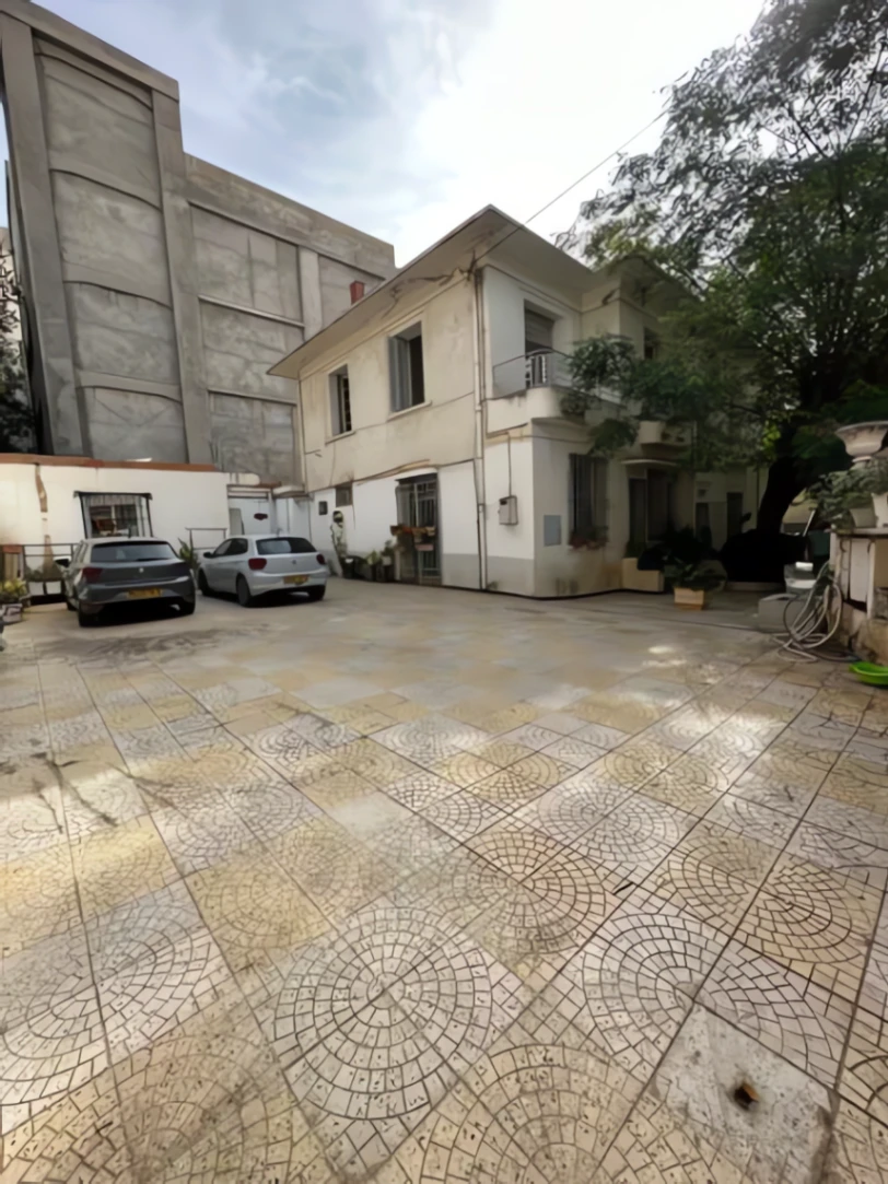 Appartement à vendre à Bir Mourad Rais