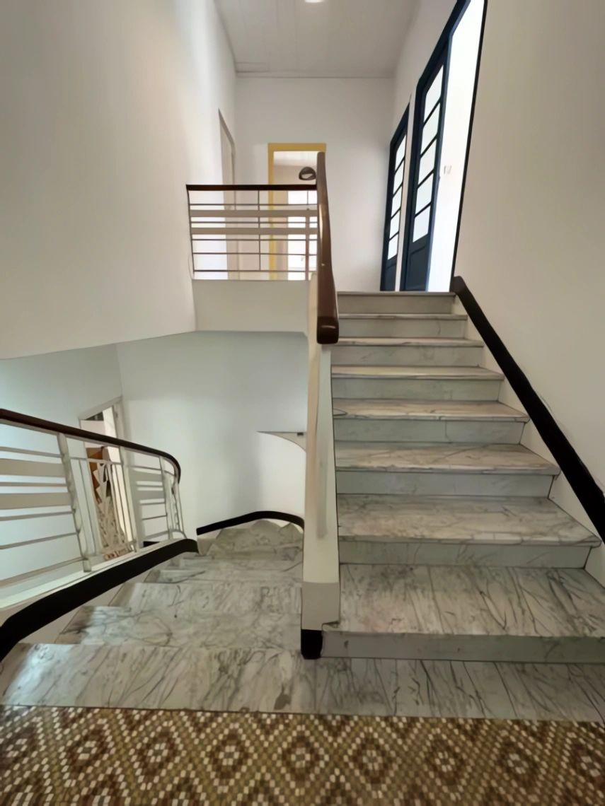 Appartement à vendre à Bir Mourad Rais