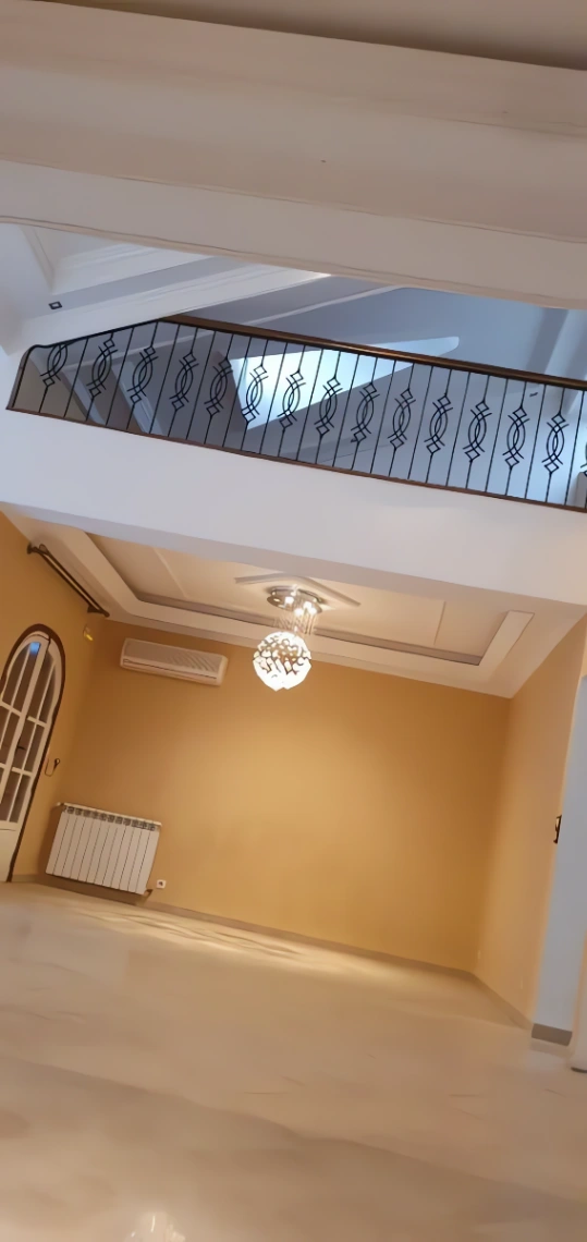 Maison à louer à Dely Ibrahim