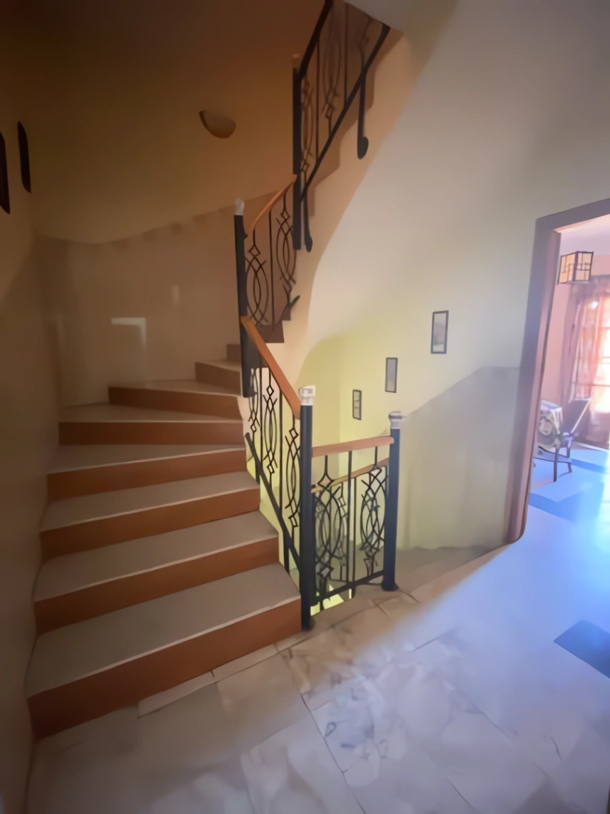 Maison à louer à Bir Mourad Rais
