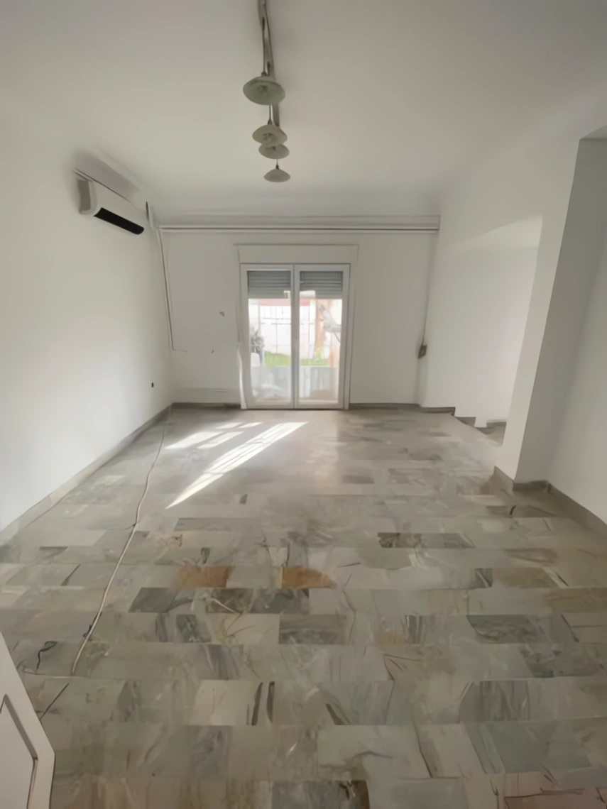 Appartement à louer à Hydra