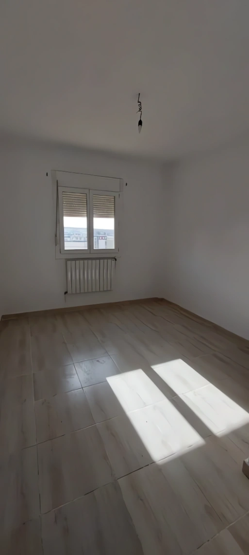 Appartement à vendre à Souidania