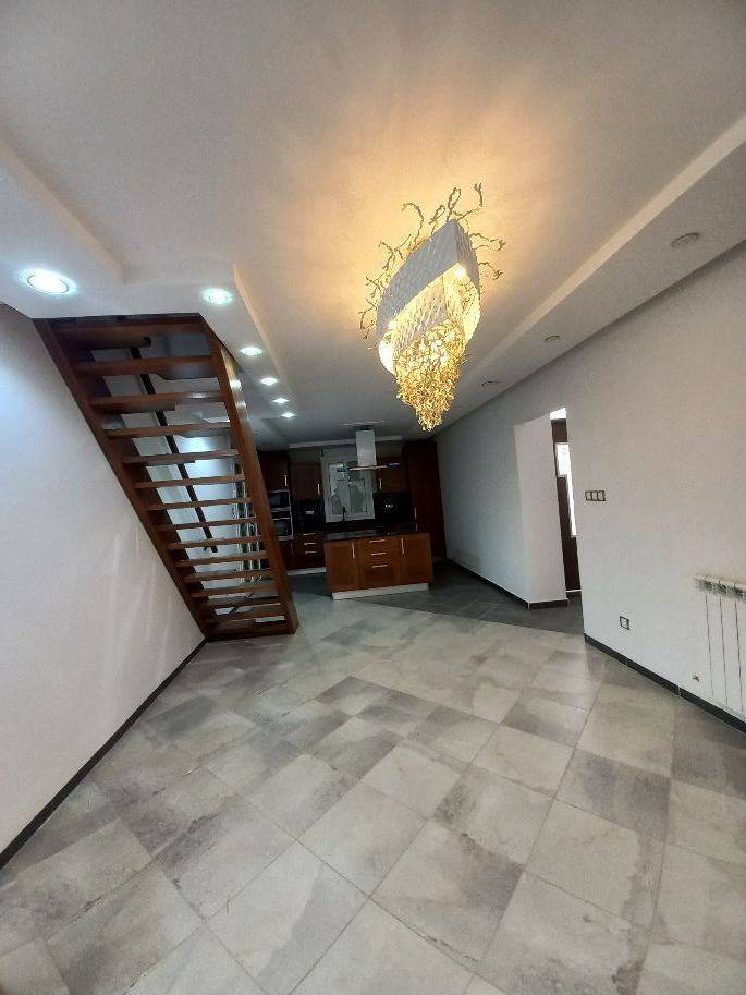 Appartement à louer à Bir Mourad Rais