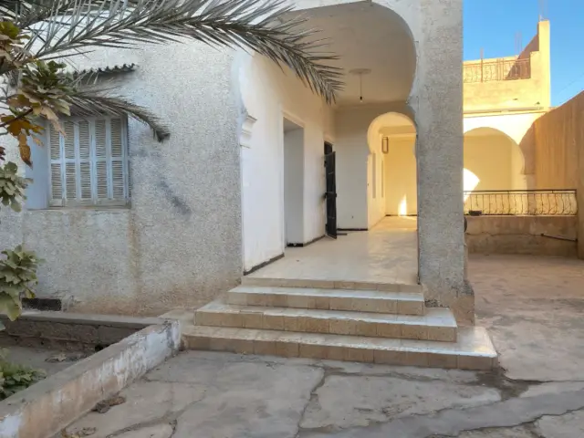 Maison à louer à Ouled Djellal