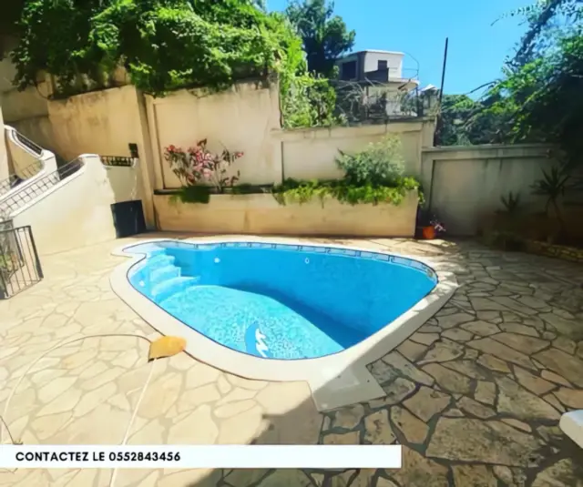 Maison à louer à Hydra