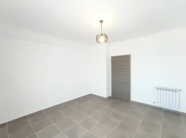Appartement à louer à Bir Mourad Rais