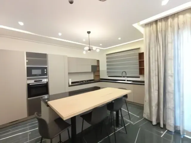 Appartement à louer à Hydra