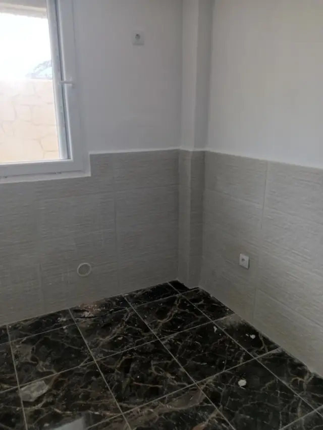 Appartement à vendre à Azzefoun
