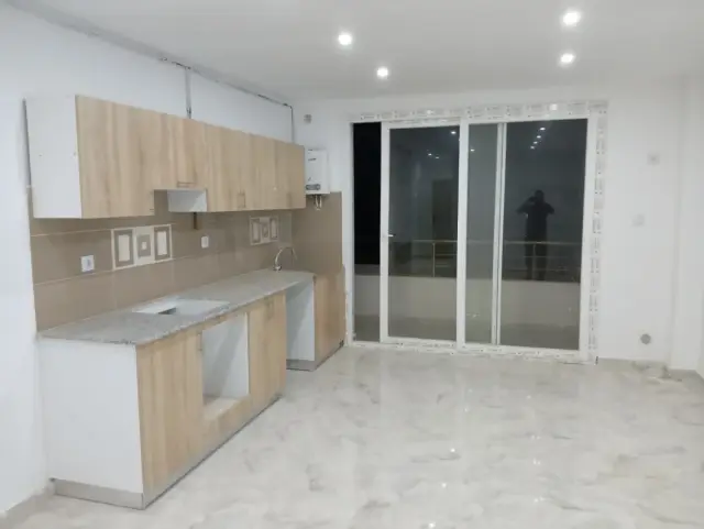 Appartement à vendre à Azzefoun