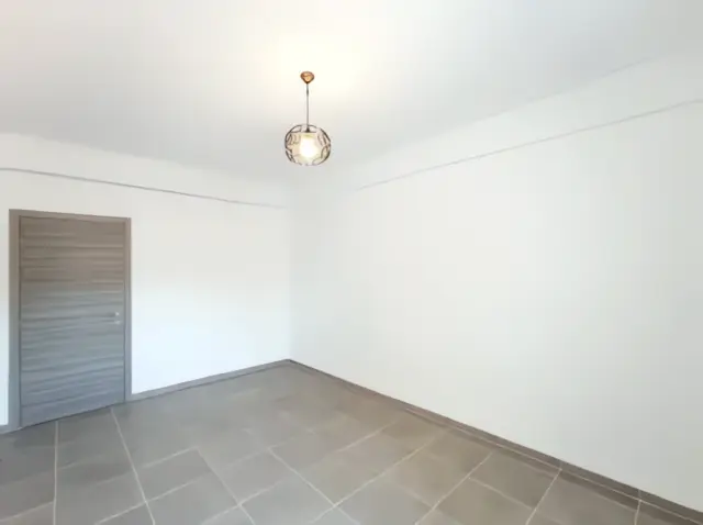 Appartement à louer à Bir Mourad Rais