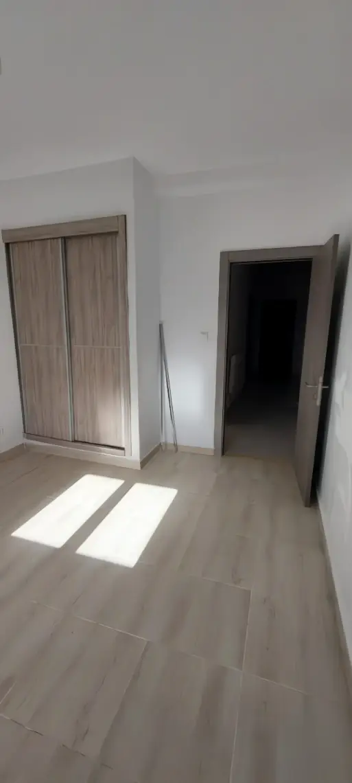 Appartement à vendre à Souidania