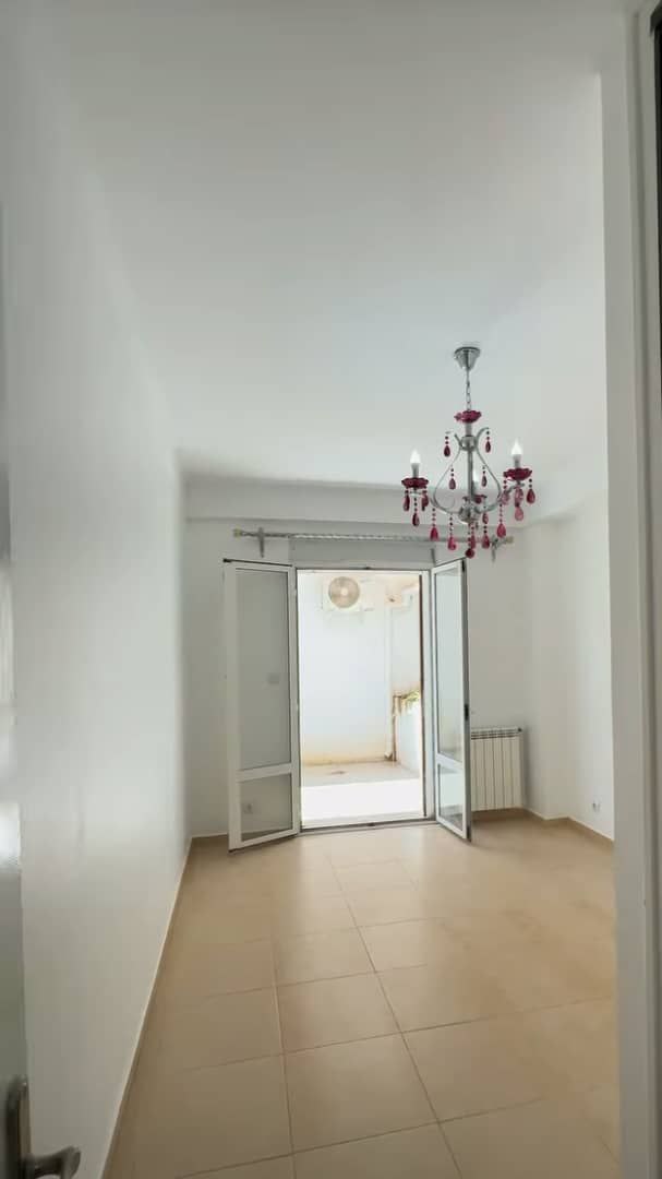 Appartement à vendre à Birkhadem