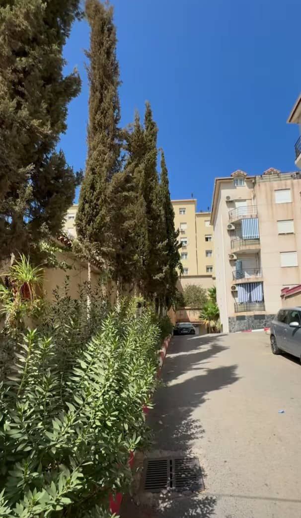 Appartement à vendre à Birkhadem