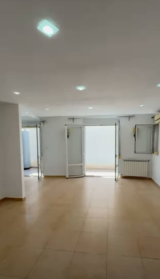 Appartement à vendre à Birkhadem