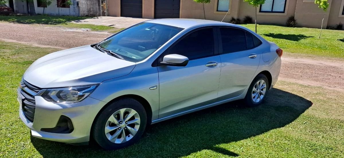 Chevrolet Onix Plus