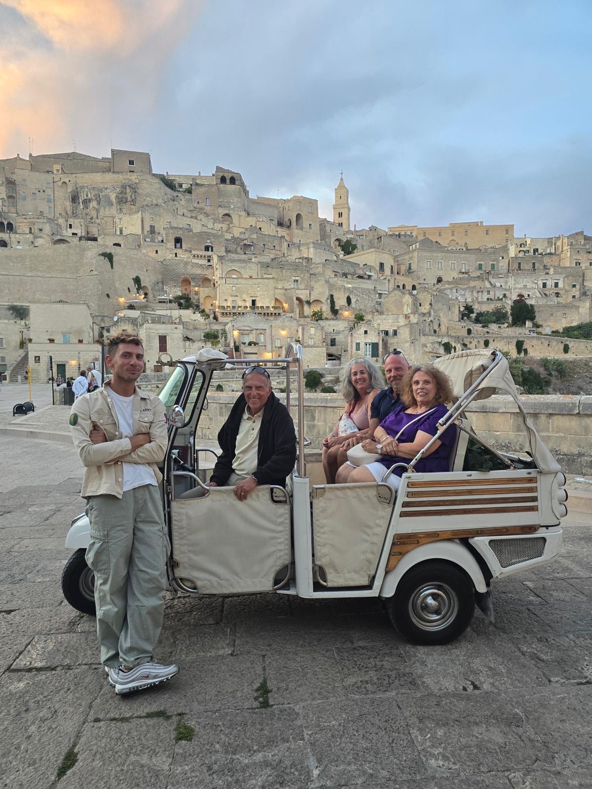 Sassi dei Sassi-Tour mit Ape Calessino – 40 Minuten - Image 6