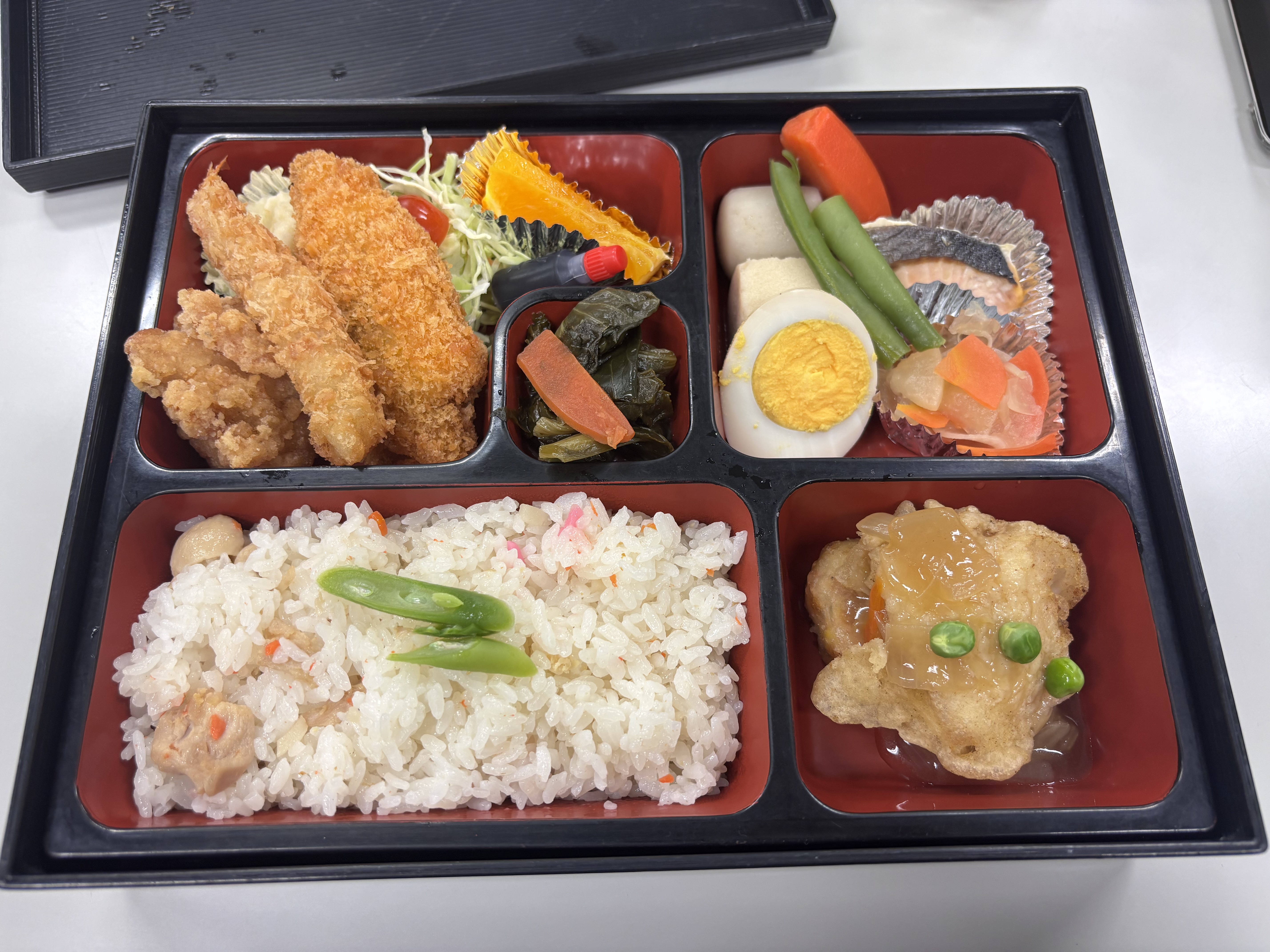 お弁当も豪華です