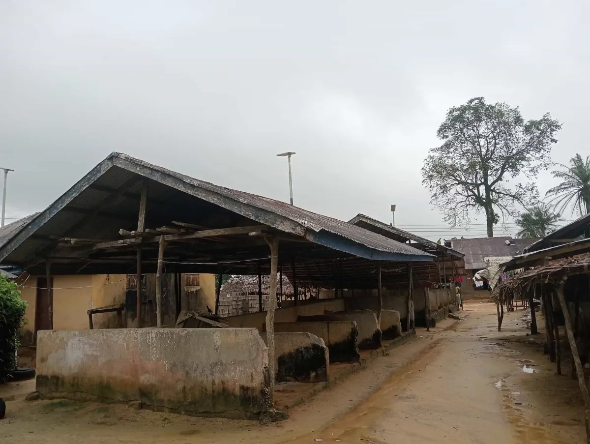 Rebuild Uyenge Market 