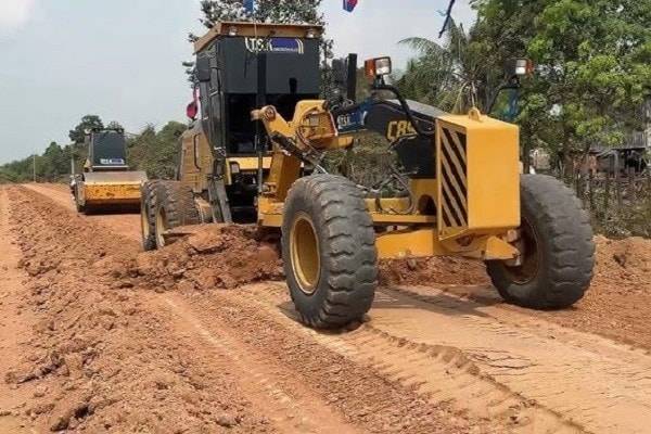 Building Progress Together: The Case for Stronger State–Local Government Partnerships in Road Development