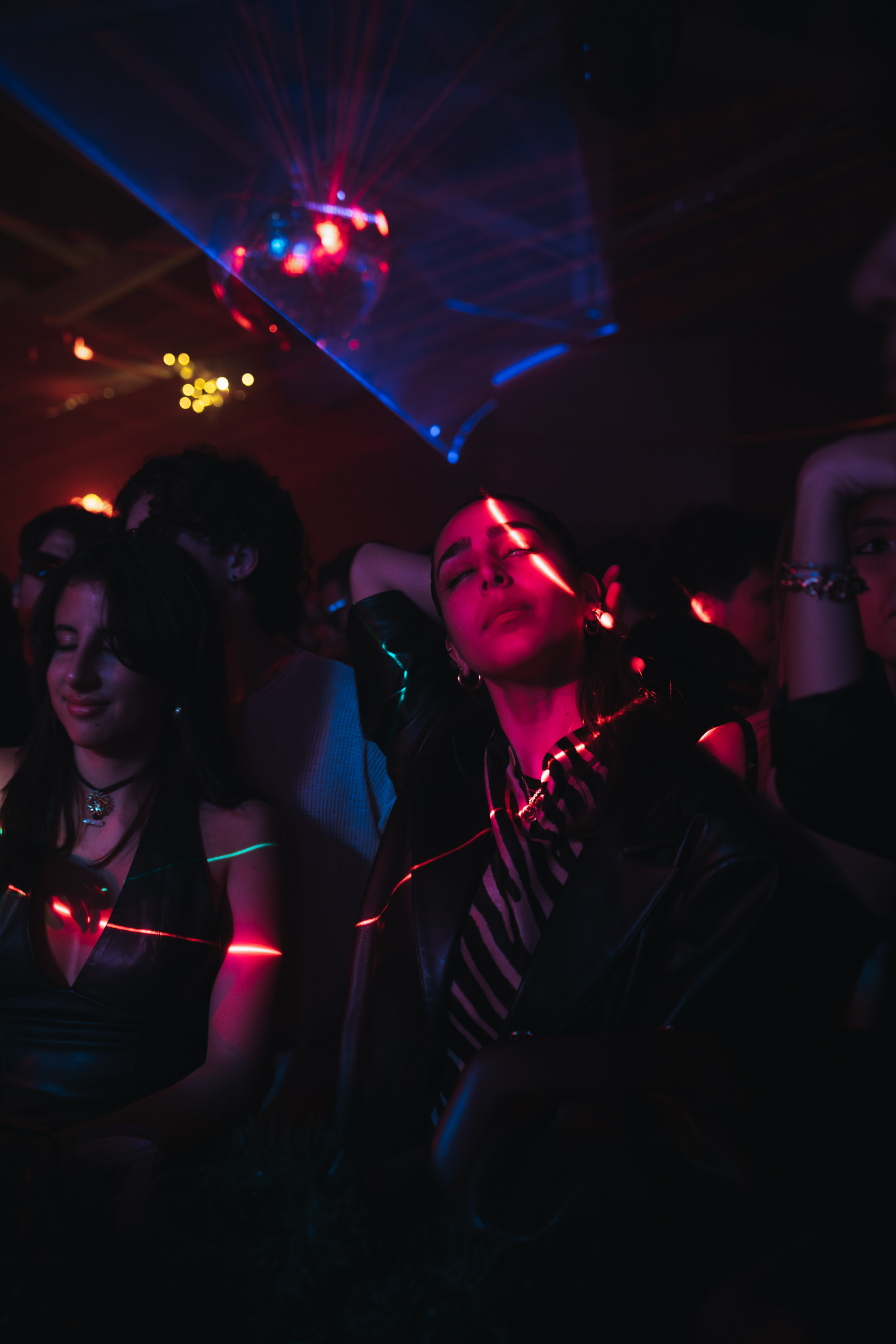 :EP. 10 MUSIC, POPLE & — MCP CHAPTER 2 - Photo 13