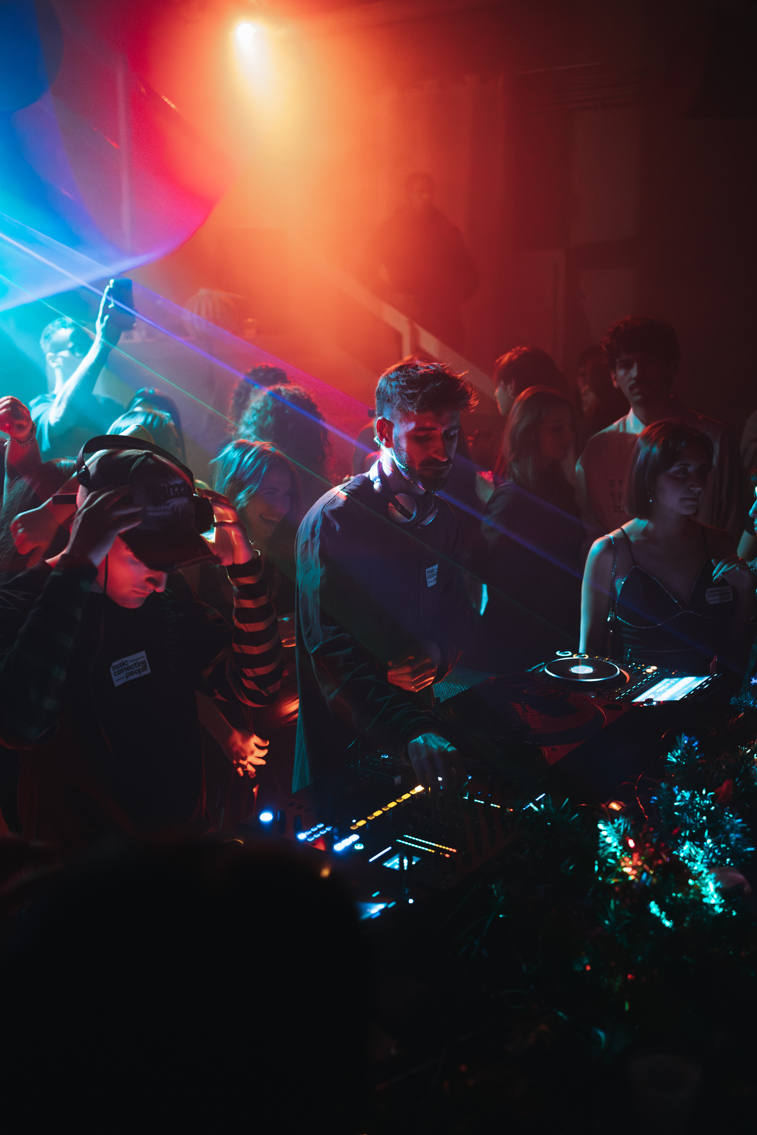 :EP. 10 MUSIC, POPLE & — MCP CHAPTER 2 - Photo 14