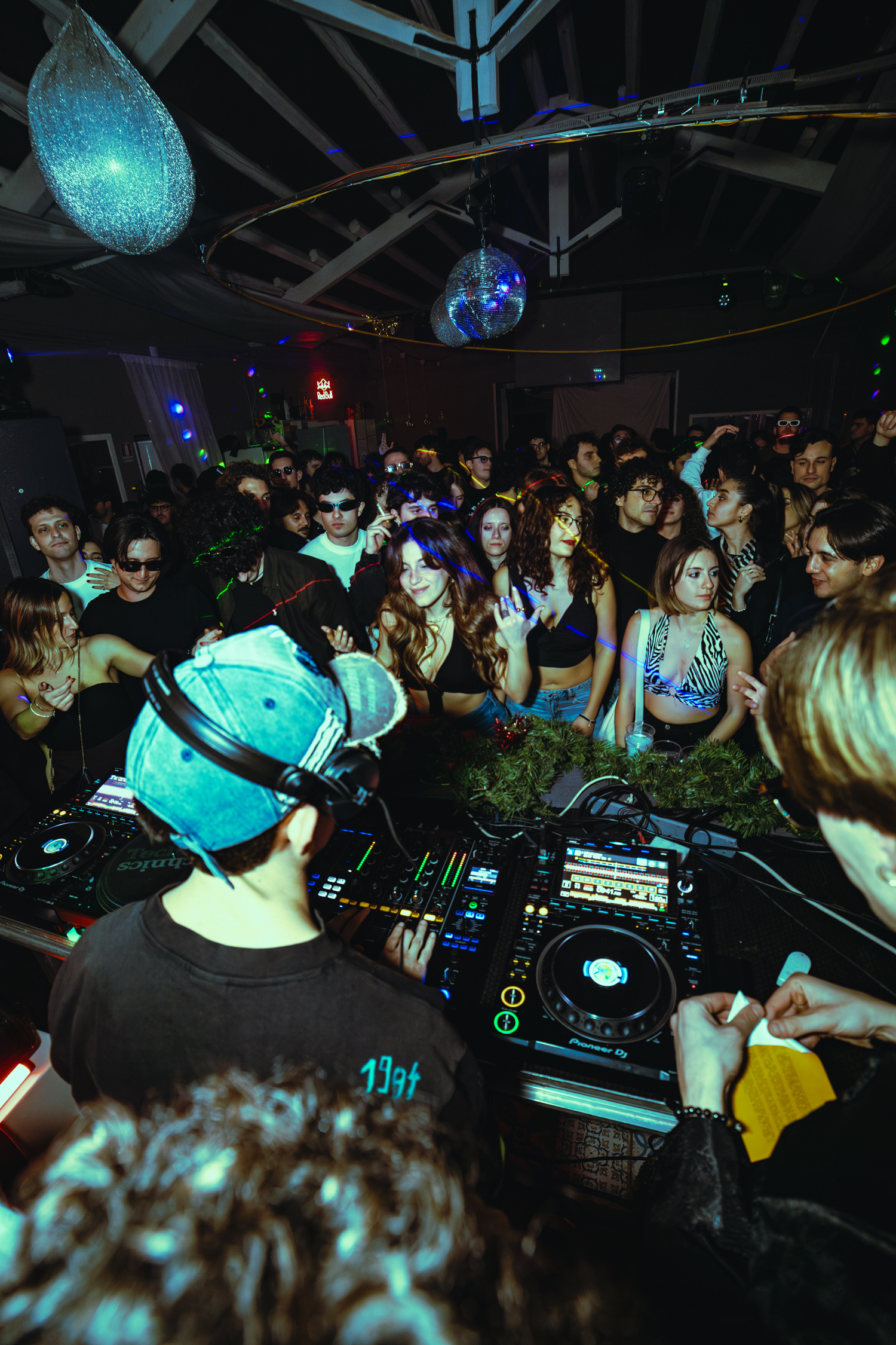 :EP. 10 MUSIC, POPLE & — MCP CHAPTER 2 - Photo 24