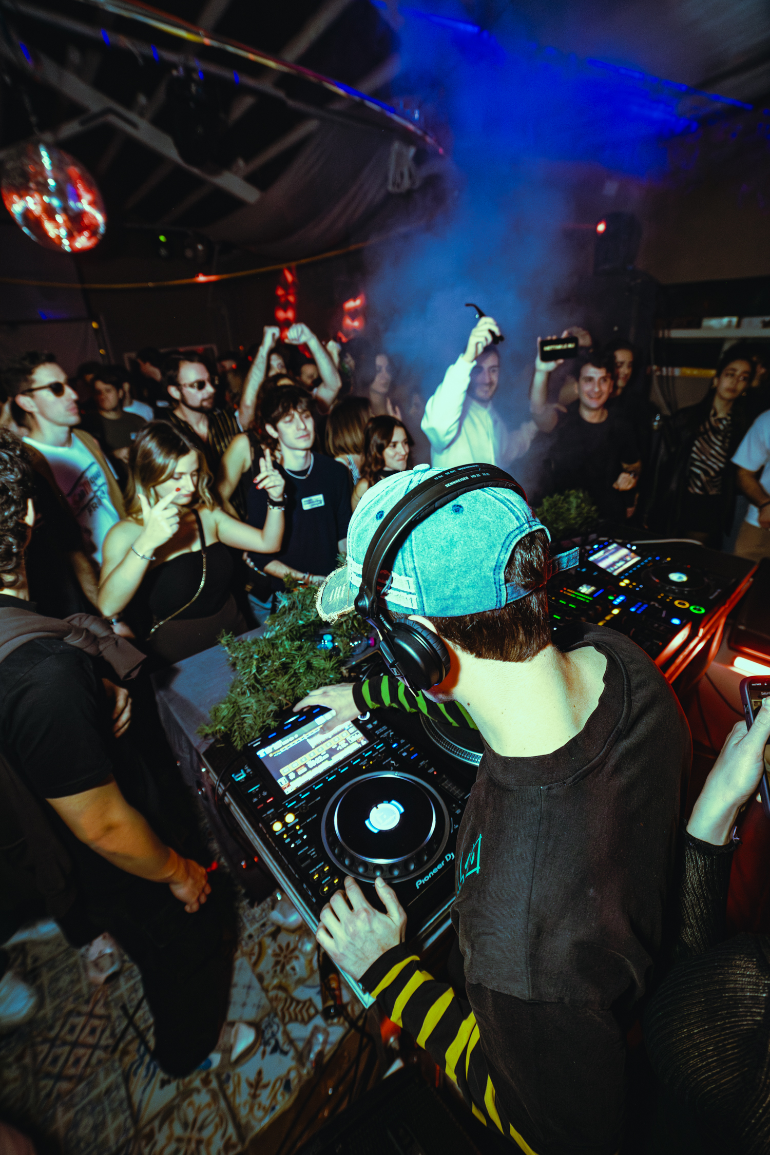 :EP. 10 MUSIC, POPLE & — MCP CHAPTER 2 - Photo 27