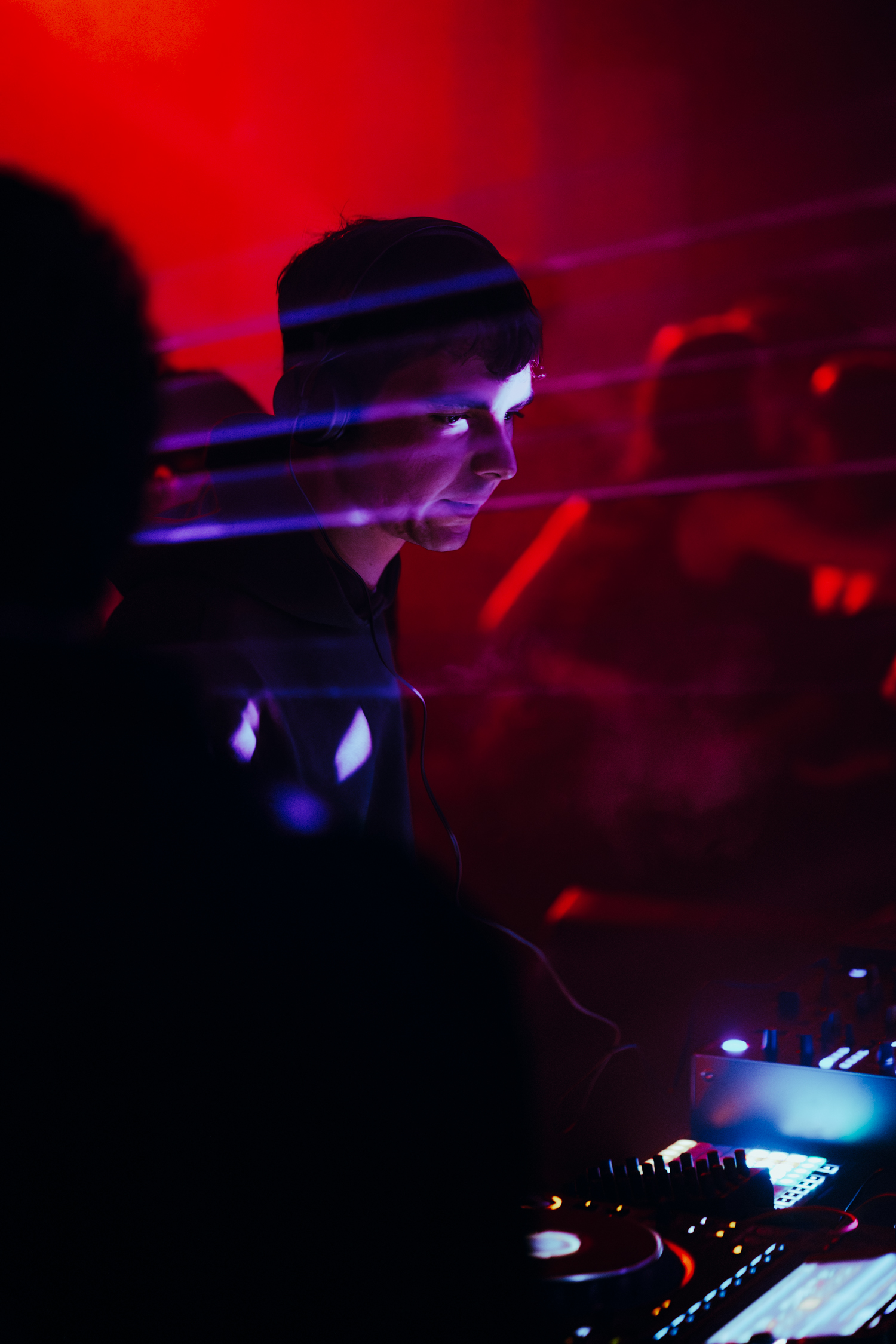 :EP. 10 MUSIC, POPLE & — MCP CHAPTER 2 - Photo 48