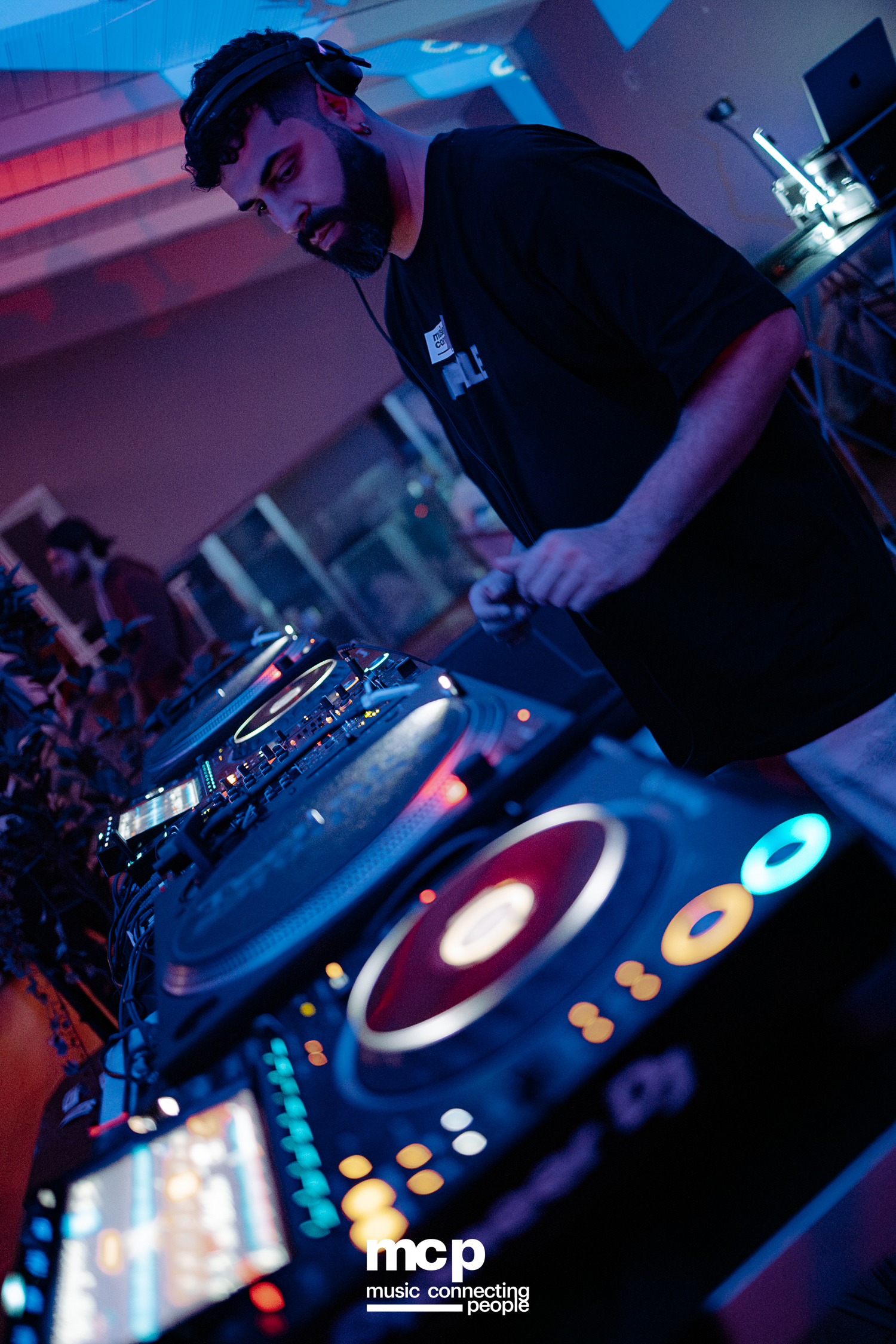 :EP. 11 ELECTRO, HOUSE & — EVERYTHING IN BETWEEN - Photo 1