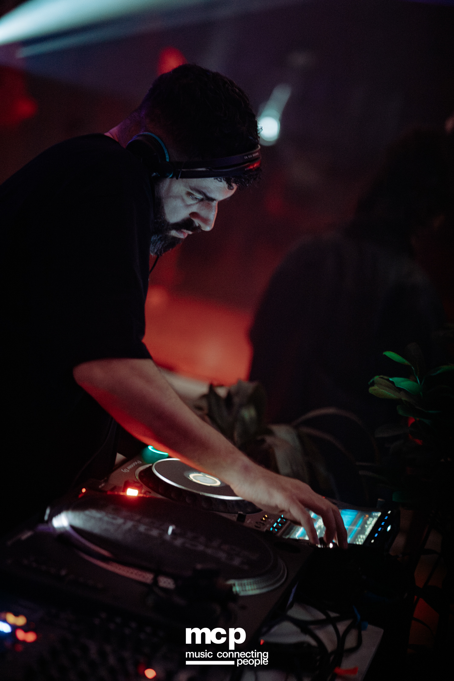 :EP. 11 ELECTRO, HOUSE & — EVERYTHING IN BETWEEN - Photo 2