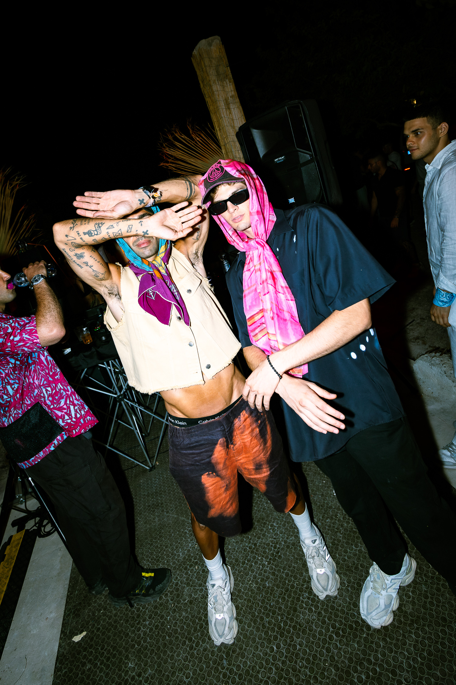 :EP. 8 TOUCH THE STARS & — KISS THE SUN - Photo 8