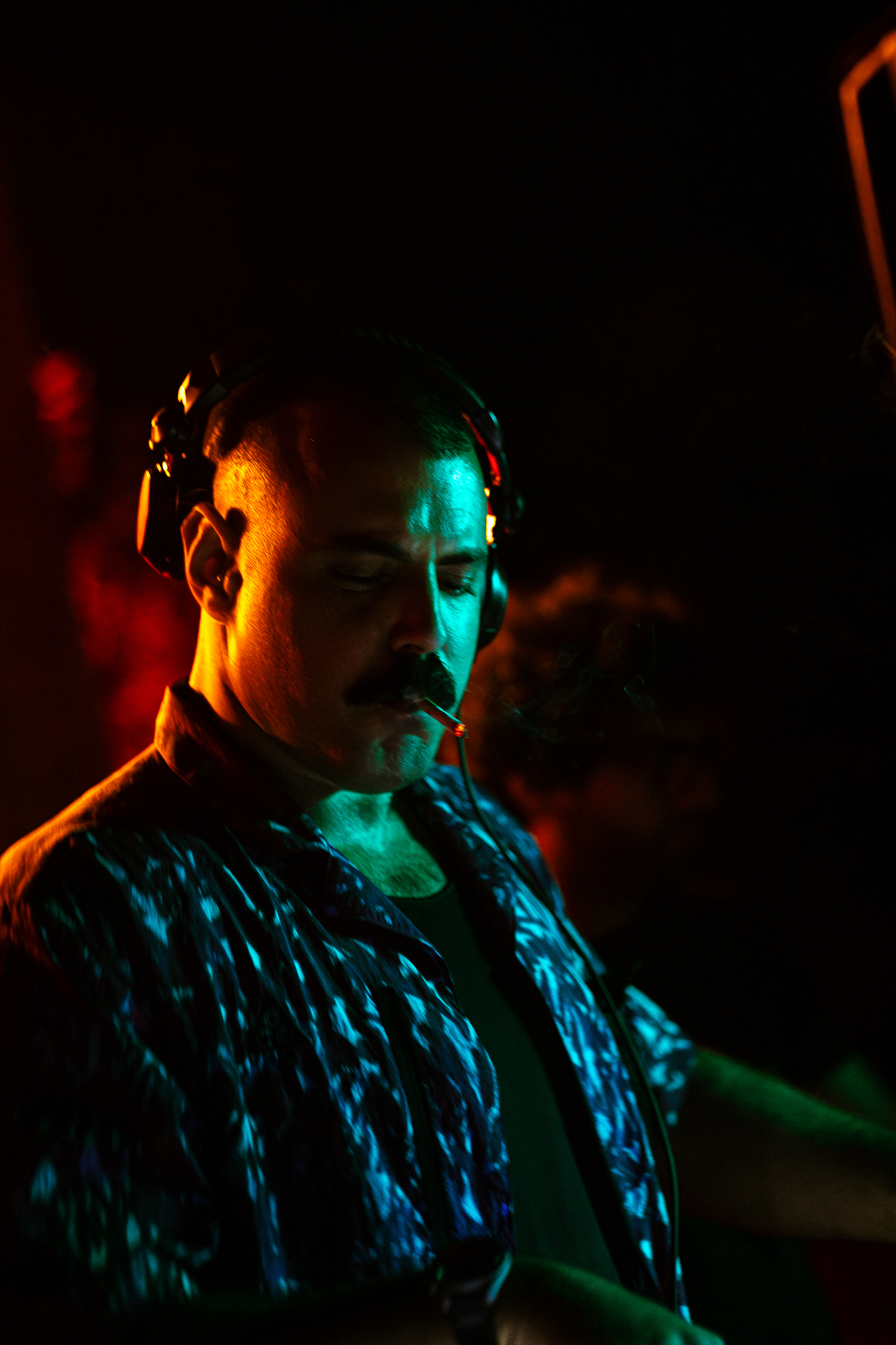 :EP. 8 TOUCH THE STARS & — KISS THE SUN - Photo 11